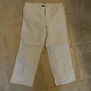 Gap capri white pants